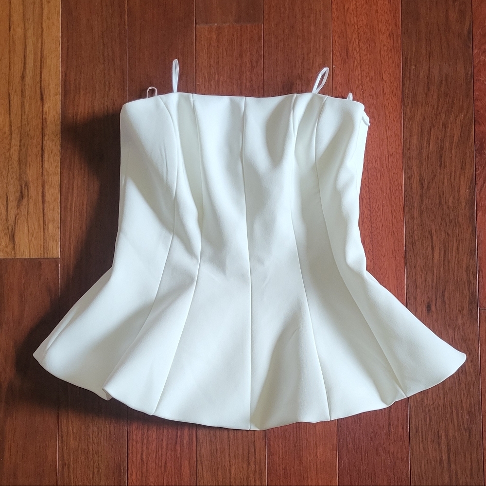 Elegant Zara White Strapless Top